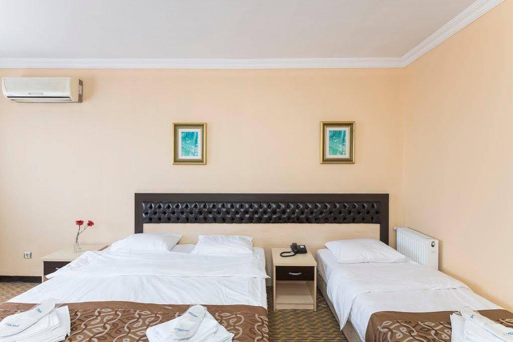 My Dome Economy Hotel Istanbul Eksteriør billede